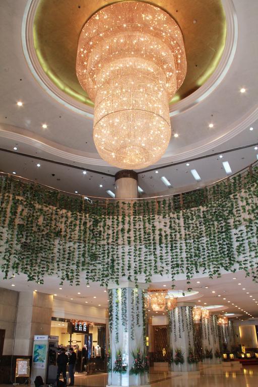 Harbin Victories Hotel Exterior photo